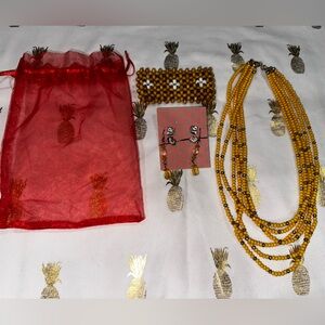Yellow Beaded Necklace, Bracelet, and Earring Set, no brand. NWOT.